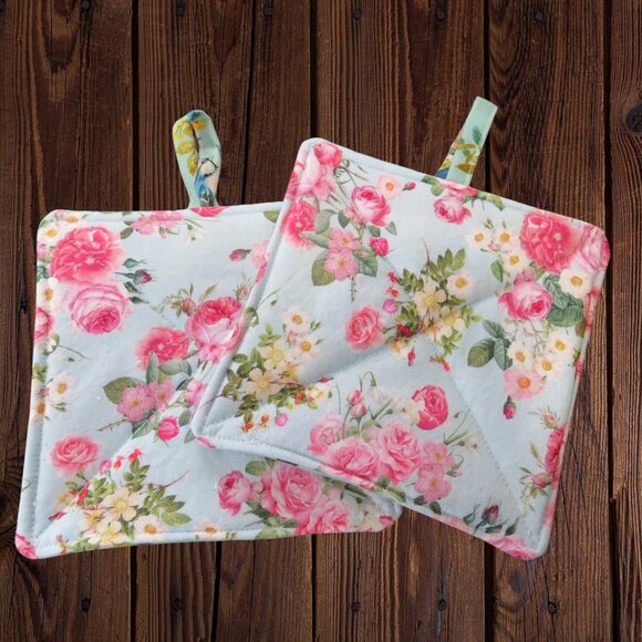 Handmade Potholder, Set of 2, Reversible Birds and Roses Quilted Hot Pads - Picture 5 of 5